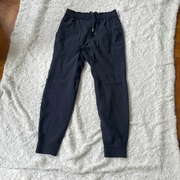 Lululemon Men's gray Jogger Pants - Picture 1 of 14